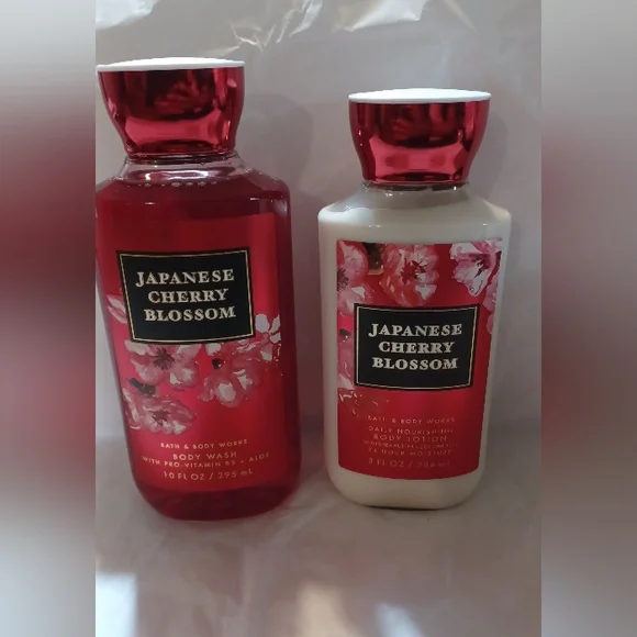 Bath and Body Works Japanese Cherry Blossom Body Wash and Lotion Set NWT - Picture 1 of 2